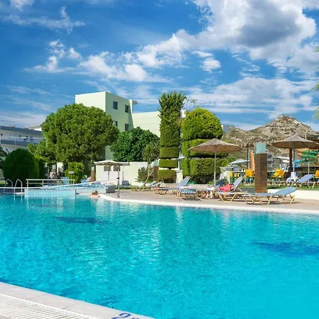 Stamos ホテル ファリラキ