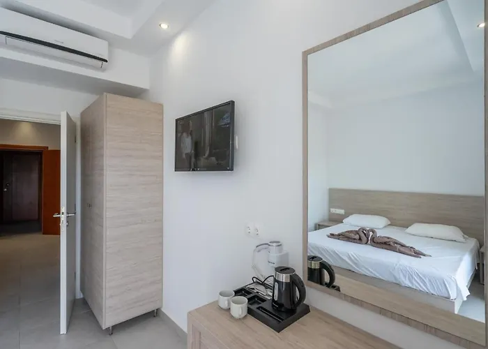 Stamos * ファリラキ