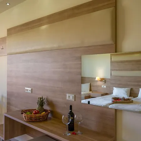 Hotell Stamos *